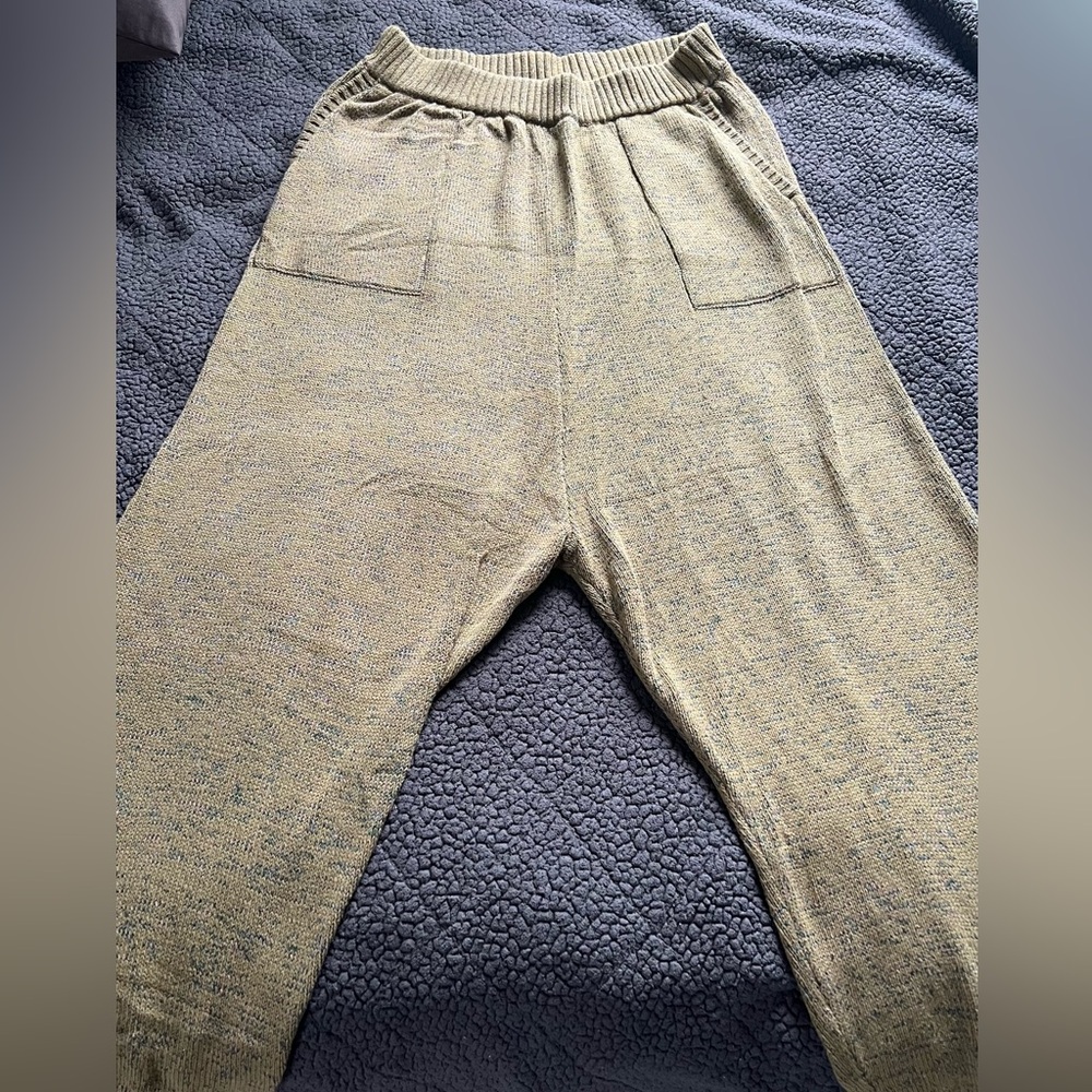 Free People beach Gio knit pants, light green, women’s size large